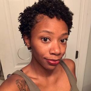 Meet your Posher, Janelle